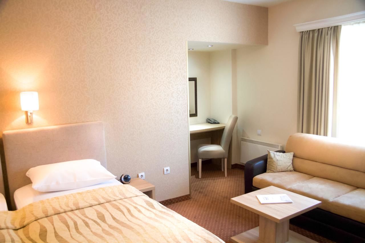 Отель Philia Hotel Подгорица-30