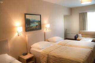 Отель Philia Hotel Подгорица Трехместный номер с основными удобствами-5